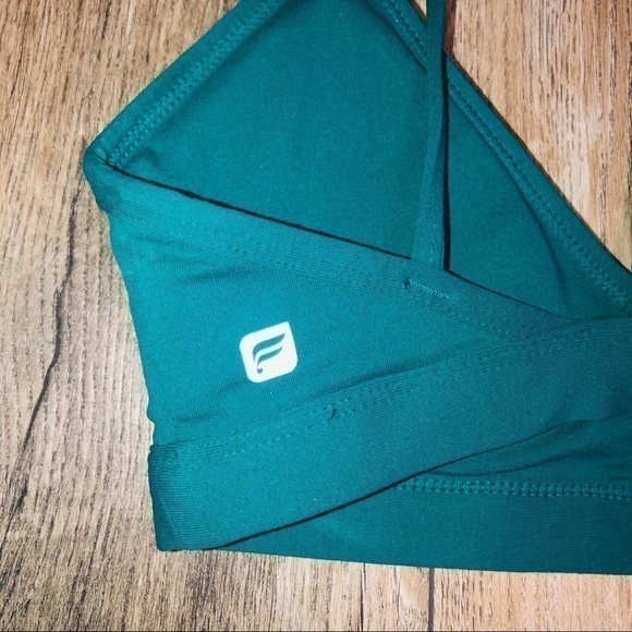 Fabletics Nature Bra and Legging Workout Set - Picture 4 of 9